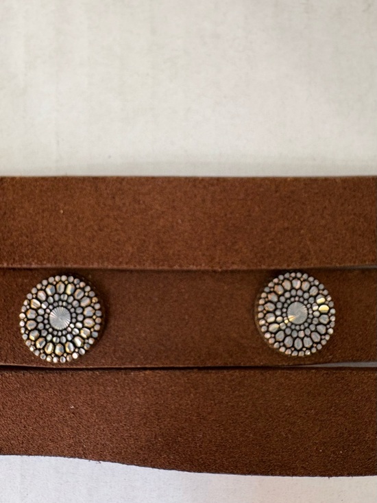 Veronica Beard Nika Belt In  Pecan Size M 100% Leather Suede Circular Details main image 9